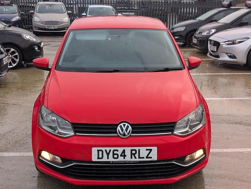Used VW Polo SE 75 HP (55 kW) 2014 Red Hatchback