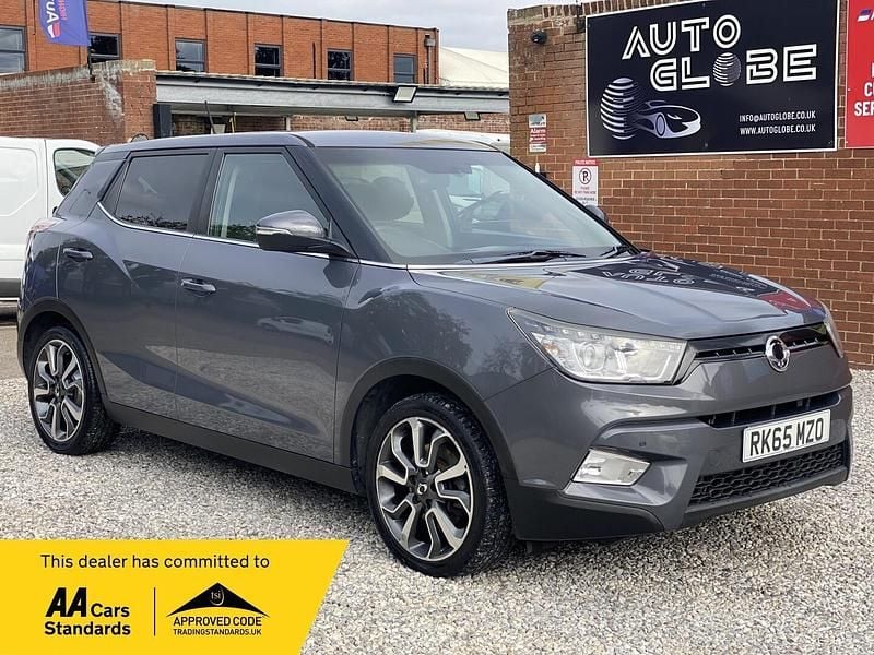 Grey Used 2015 Ssangyong / KGM Tivoli Hatchback | £5,490 - Image 1/2