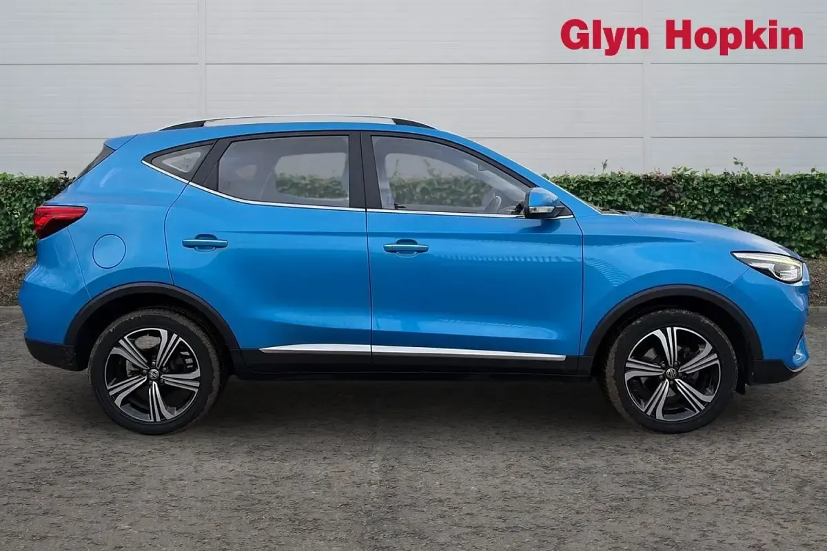 Używany MG ZS Excite 106 KM (77 kW) 2022 Niebieski Hatchback