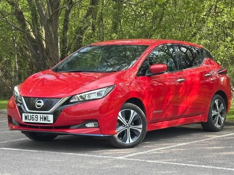 Usado Nissan Leaf 160 kW (218 HP) 2019 Vermelho Citadino