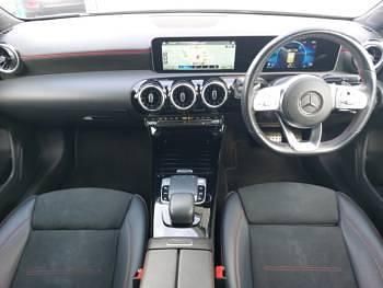 Used Mercedes A180 Executive 116 HP (85 kW) 2019 Blue Hatchback