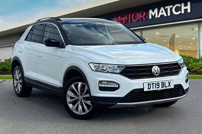 White Used 2019 VW T-Roc Design SUV | £15,790 (Good price) - Image 1/4