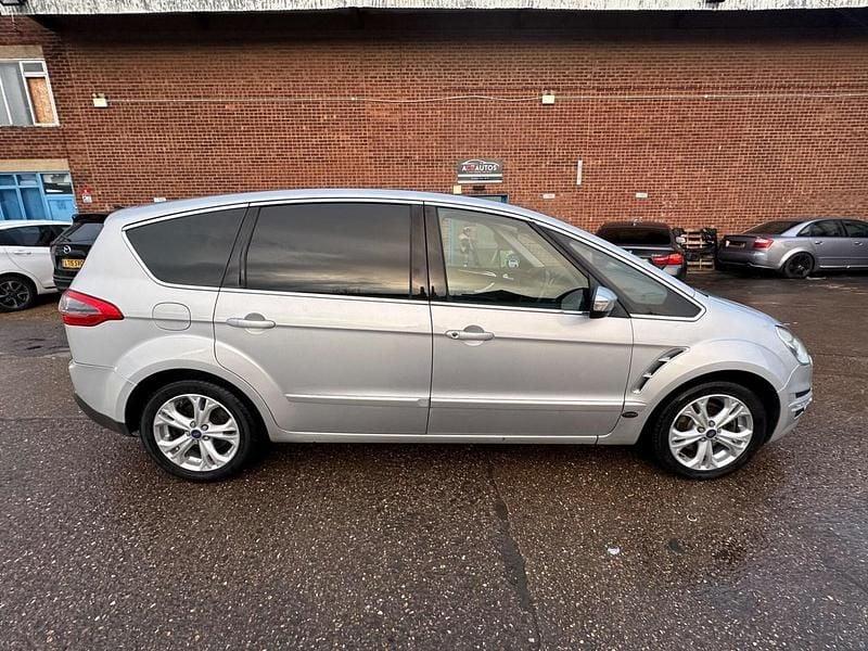 Used Ford S-MAX Titanium 163 HP (119 kW) 2013 Silver MPV