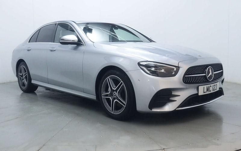 Used Mercedes E200 AMG line 197 HP (144 kW) 2023 Sedan