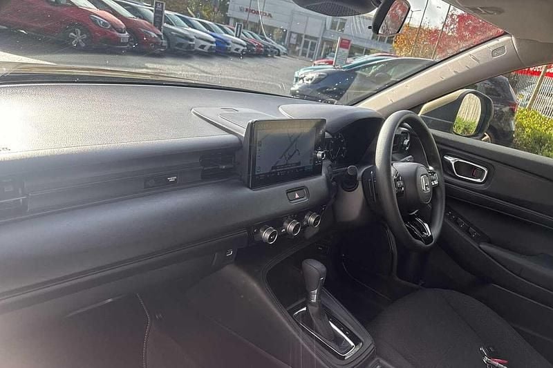 Used Honda HR-V Elegance 131 HP (96 kW) 2023 Sand khaki SUV