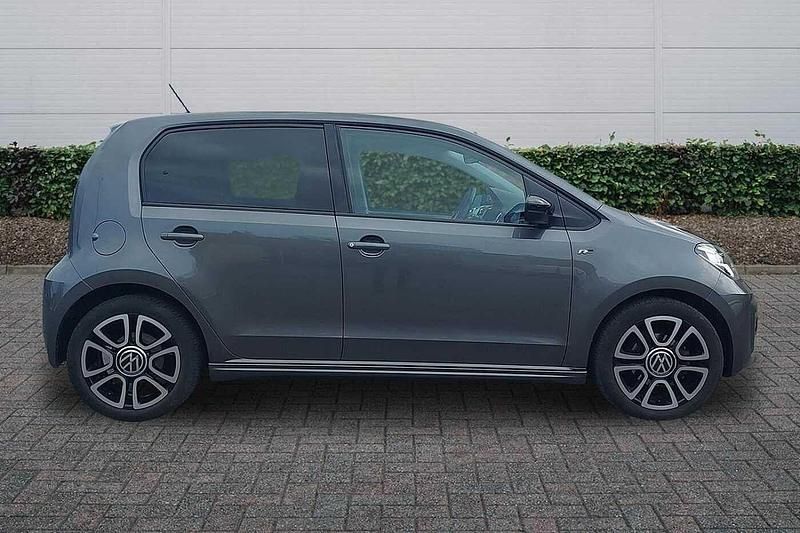 Begagnad VW up! R-line 65 HK (47 kW) 2022 Grå Halvkombi