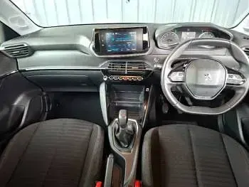 Used Peugeot 208 Active Premium 75 HP (55 kW) 2022 Yellow Hatchback