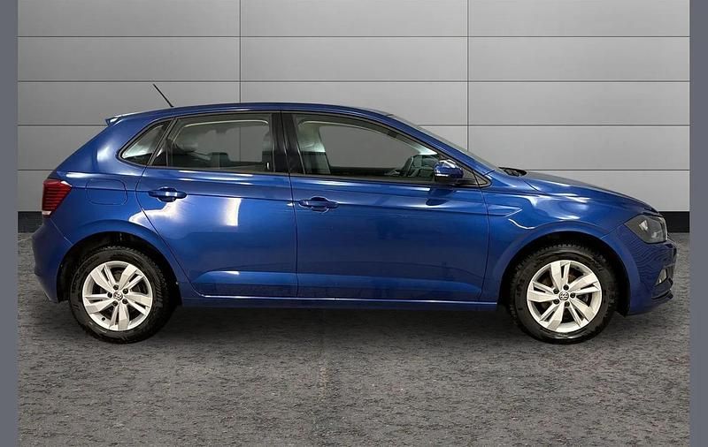 Used VW Polo SE 95 HP (69 kW) 2018 Blue Hatchback
