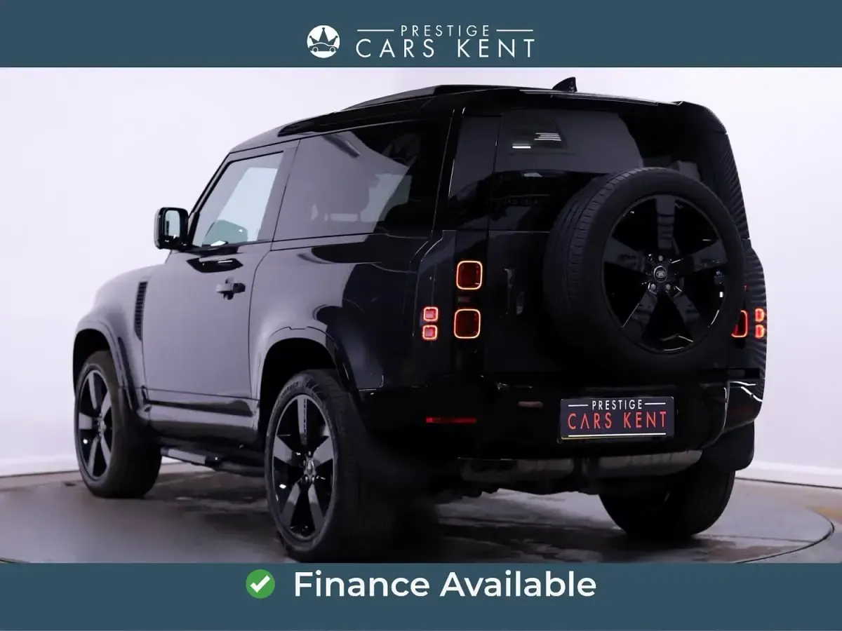 Used Land Rover Defender HSE Dynamic 250 HP (183 kW) 2023 Grey SUV