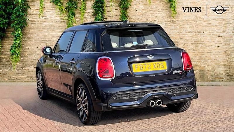 Used Mini Cooper S Exclusive 176 HP (129 kW) 2023 Black Hatchback