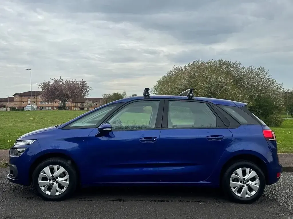 Usado Citroën C4 Picasso Touch 100 HP (73 kW) 2016 Azul Monovolume