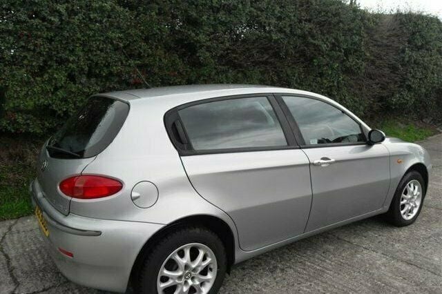 Used Alfa Romeo 147 120 HP (88 kW) 2002 Hatchback