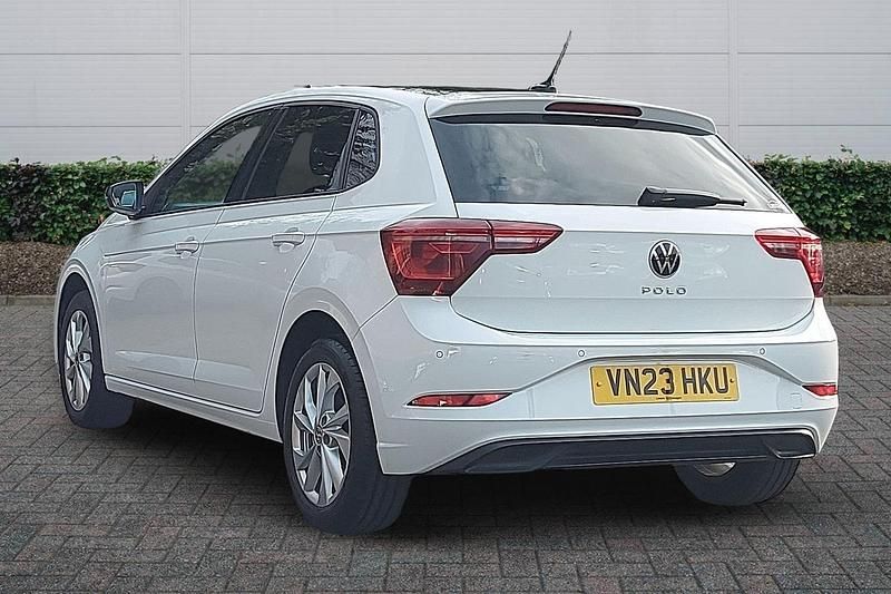 Used VW Polo Style 95 HP (69 kW) 2023 White Hatchback