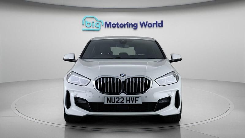 Used BMW 118 M Sport 136 HP (100 kW) 2022 White Hatchback