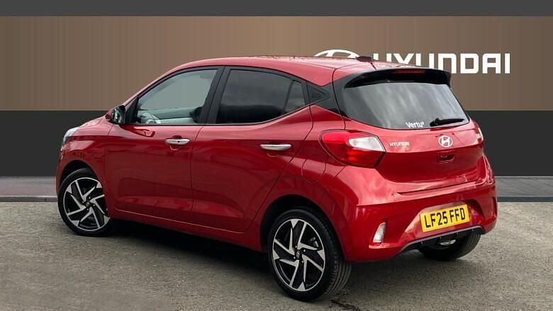 Used Hyundai i10 Premium 79 HP (58 kW) 2025 Red Hatchback