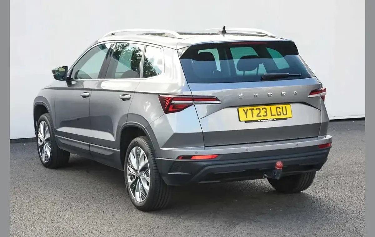 Gebraucht Skoda Karoq SE L 150 PS (110 kW) 2023 Grau SUV