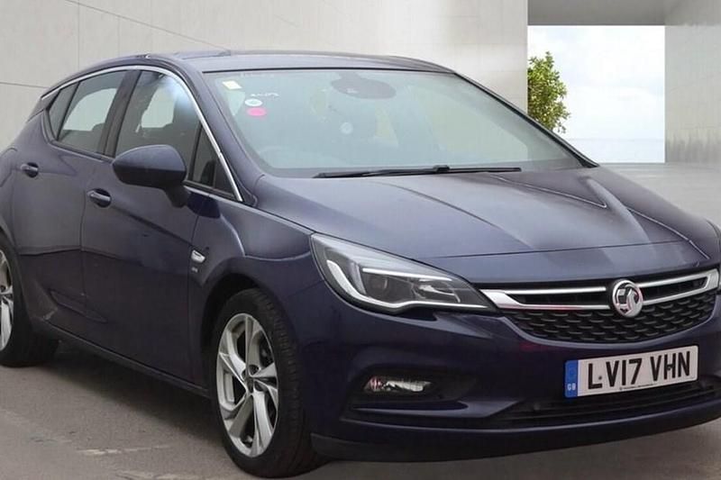 Used Vauxhall Astra SRi 110 HP (80 kW) 2017 Blue Hatchback