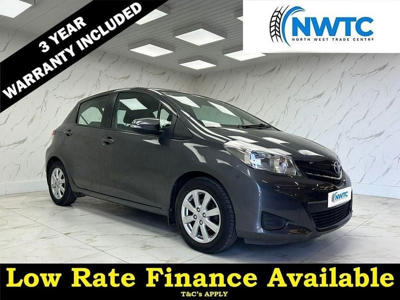 Grey Used 2013 Toyota Yaris Hatchback | £5,695 (Fair price) - Image 1/4