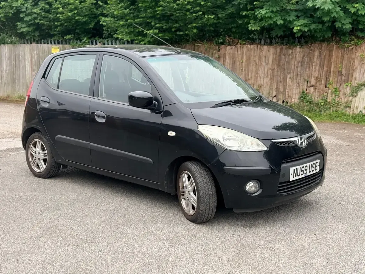 Used Hyundai i10 Comfort 78 HP (57 kW) 2009 Black Hatchback