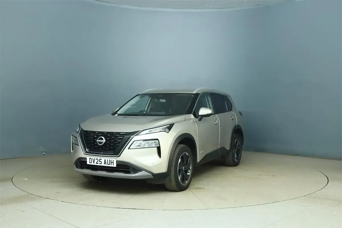 Used Nissan X-Trail N-Connecta 204 HP (150 kW) 2025 Silver SUV