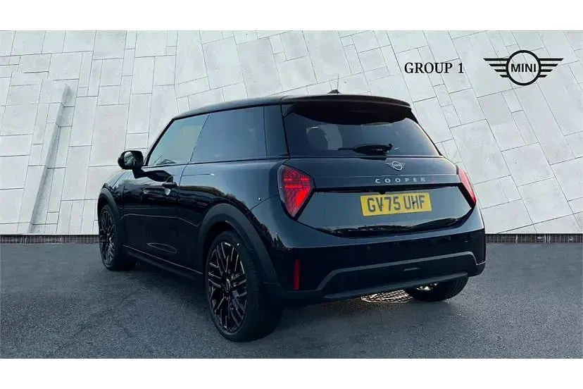 New Mini Cooper Exclusive 150 kW (204 HP) 2025 Midnight black ii Hatchback
