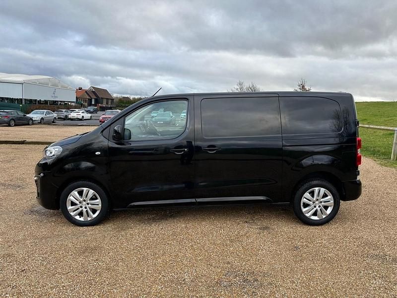 Used Peugeot Expert Premium 180 HP (132 kW) 2022 Black Van