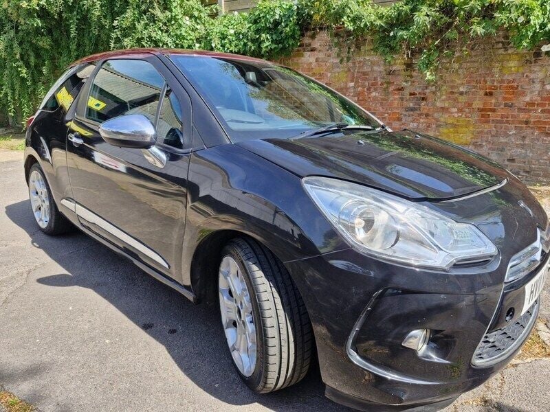 Black Used 2011 Citroën DS3 Hatchback | £1,890 (Good price) - Image 1/4