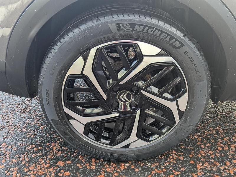 Używany Citroën C4 PureTech 127 KM (93 kW) 2022 Szary Hatchback