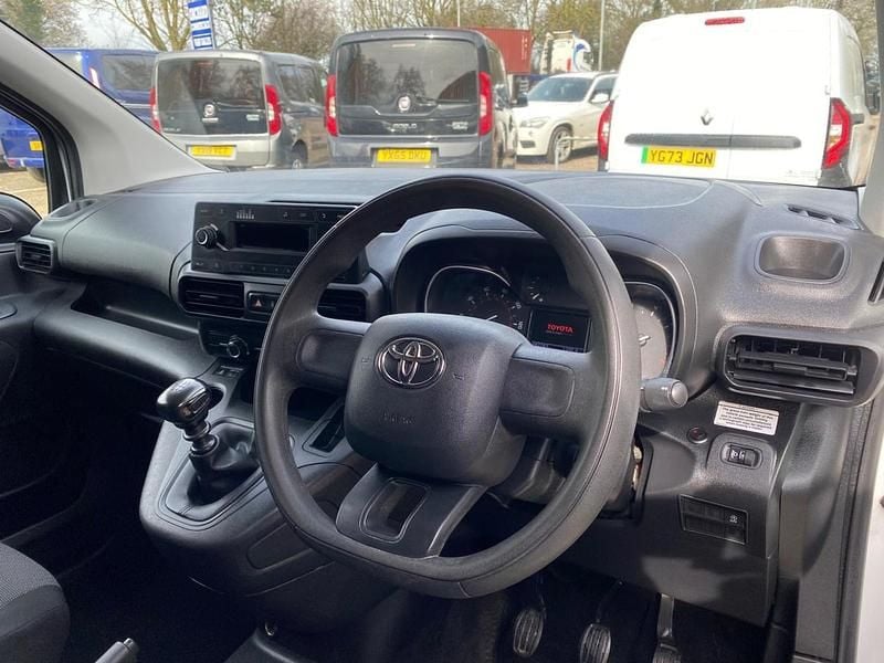 Used Toyota Proace Active 2022 White MPV