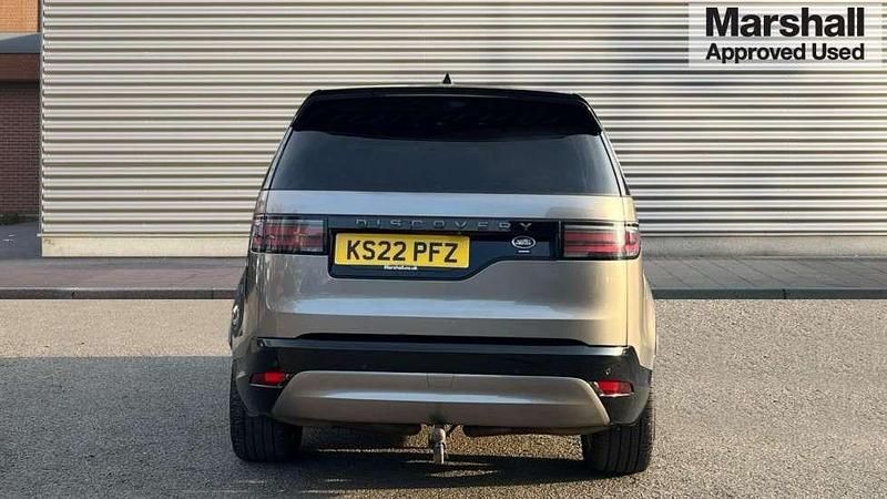 Used Land Rover Discovery 5 HSE Dynamic 300 HP (220 kW) 2022 Silver SUV