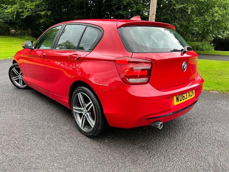 Used BMW 116 Sport Line 2014 Red Hatchback