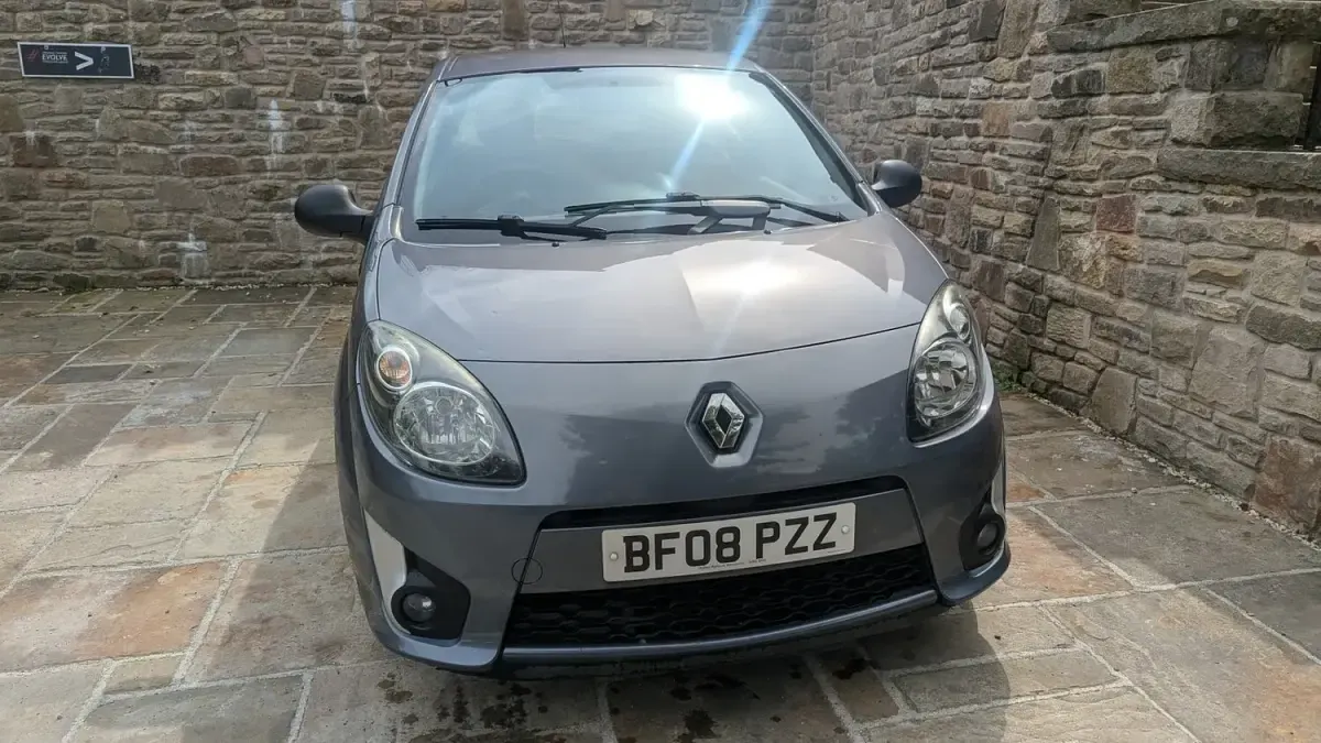 Used Renault Twingo Extreme 58 HP (42 kW) 2008 Grey Hatchback