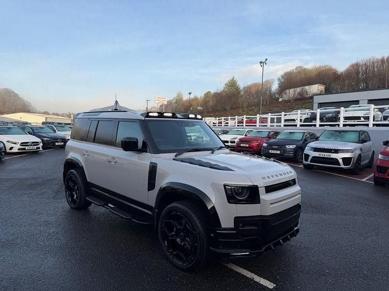 Grey New 2025 Land Rover Defender | £72,500 (Super price) - Image 1/3