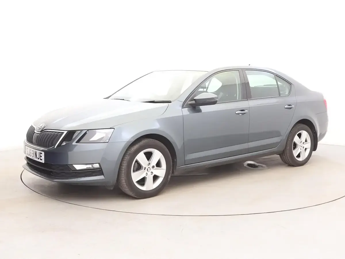 Used Skoda Octavia SE Drive 115 HP (84 kW) 2019 Grey Hatchback