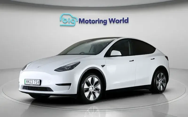 Used Tesla Model Y Standard Range 219 kW (299 HP) 2024 SUV