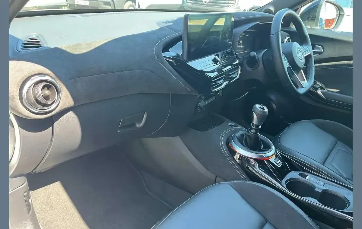 Used Nissan Juke Tekna+ 114 HP (83 kW) 2025 White SUV