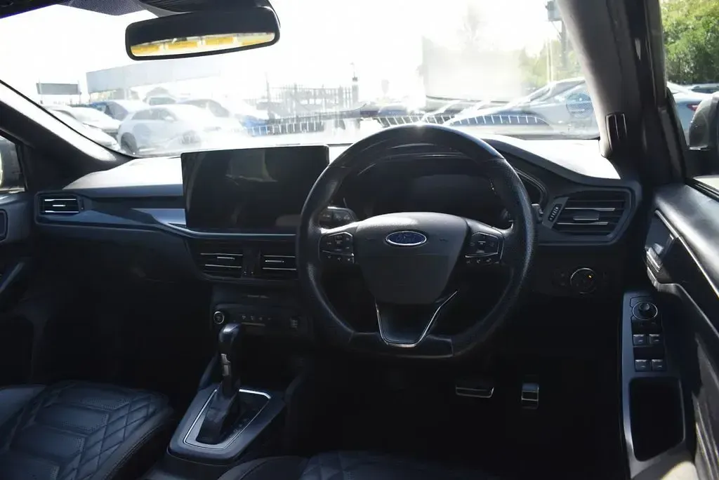 Used Ford Focus ST-Line X 125 HP (91 kW) 2024 Grey Hatchback
