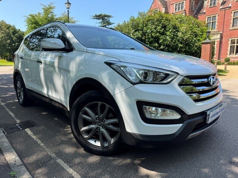 White Used 2013 Hyundai Santa Fe Premium SUV | £10,000 (A bit pricey) - Image 1/4