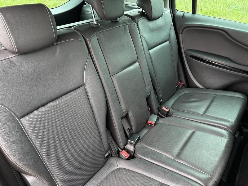 Used Vauxhall Zafira Tourer SRi 2016 Grey MPV