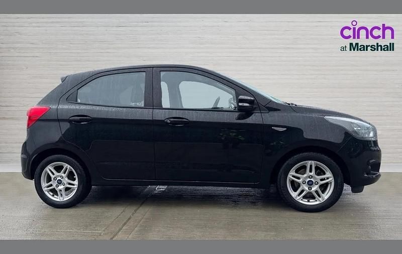 Used Ford Ka Plus Zetec 68 HP (50 kW) 2017 Black Hatchback
