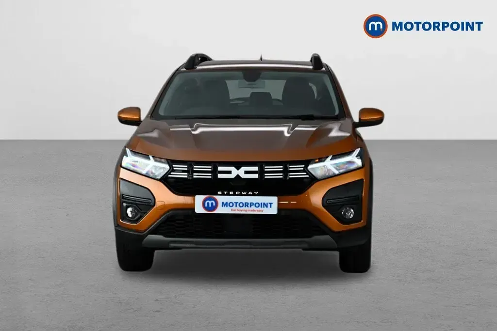 Used Dacia Sandero Expression 2023 Orange Hatchback