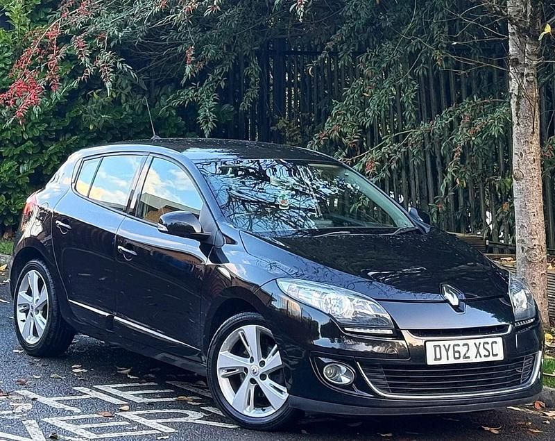 Black Used 2012 Renault Mégane III Dynamique Hatchback | £2,395 (Fair price) - Image 1/4