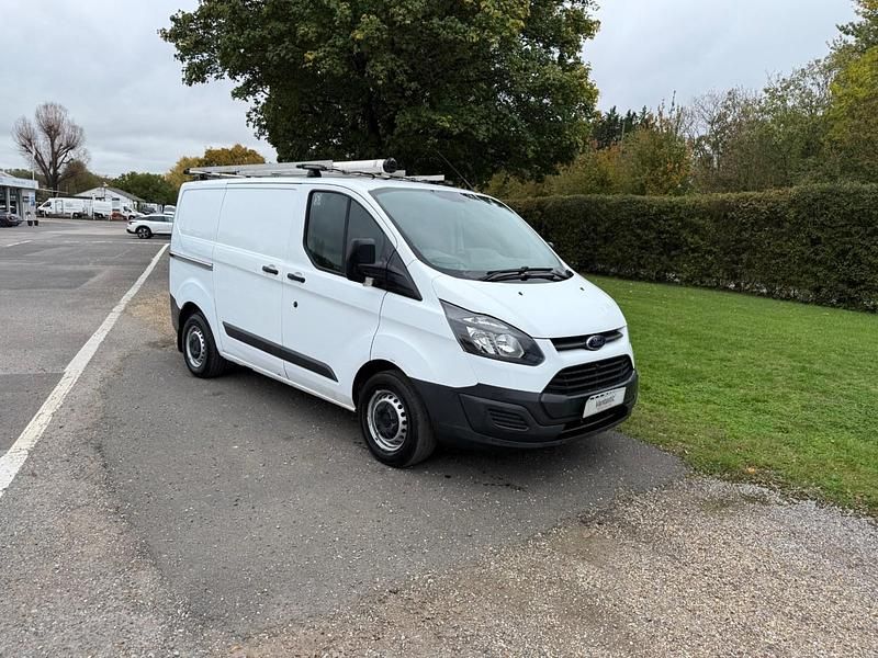 Used Ford Transit Custom 105 HP (77 kW) 2016 White Van