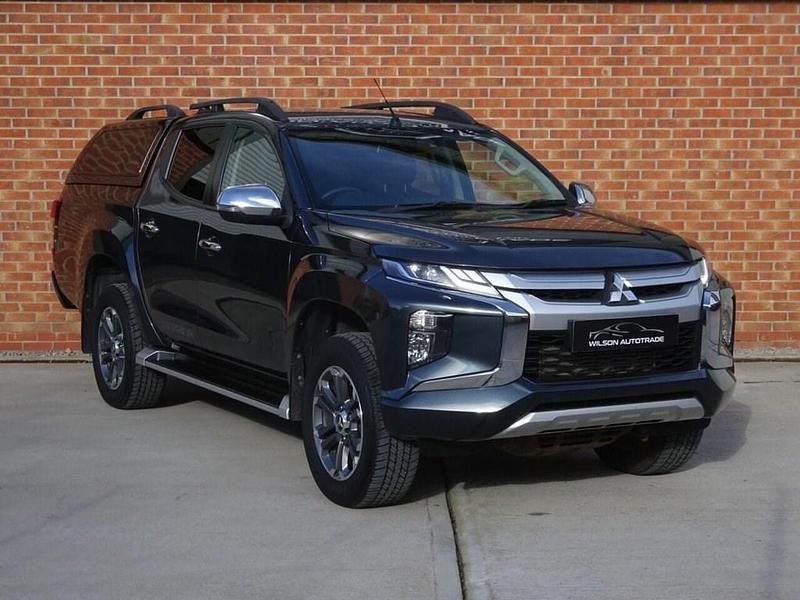 Used Mitsubishi L200 Warrior 150 HP (110 kW) 2019 Grey Pickup