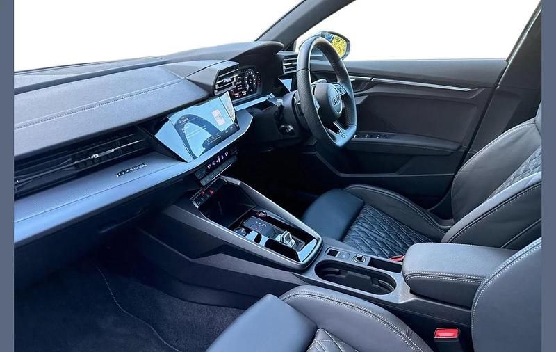 Used Audi S3 Sportback Comfort 310 HP (228 kW) 2023 White Hatchback