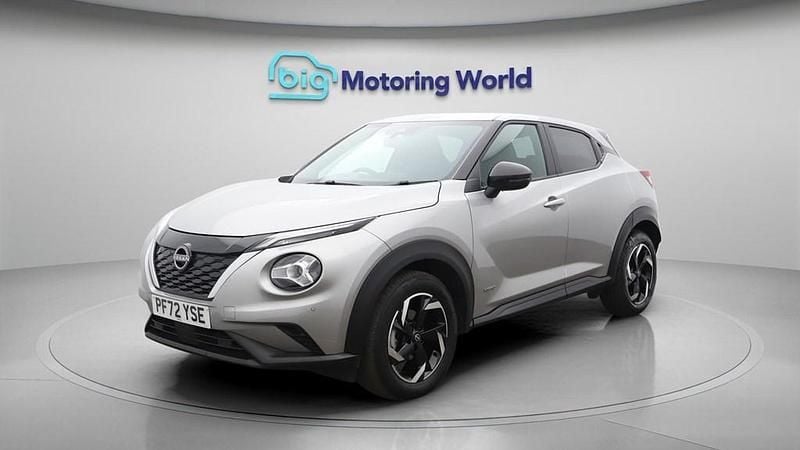 Used Nissan Juke N-Connecta 143 HP (105 kW) 2023 Silver SUV