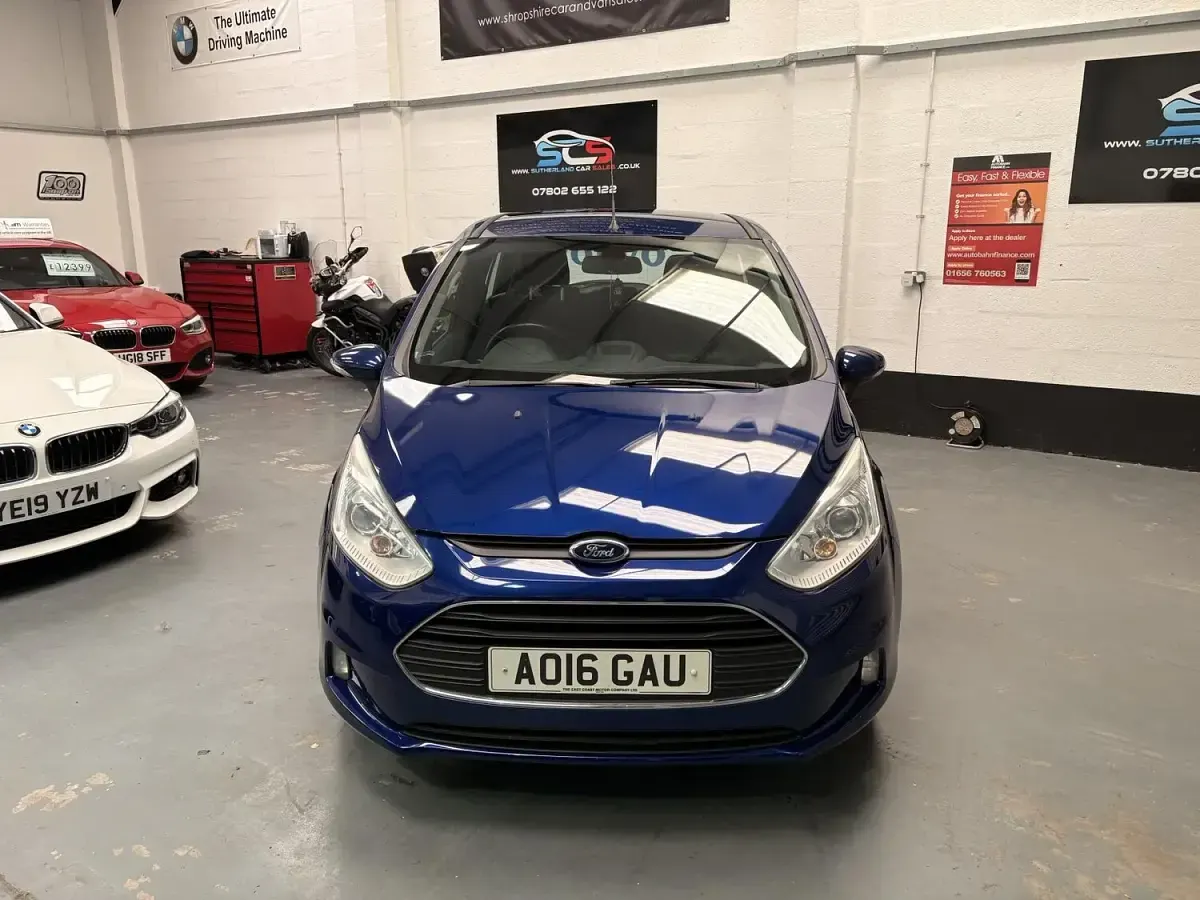 Used Ford B-MAX Zetec 100 HP (73 kW) 2016 Blue MPV