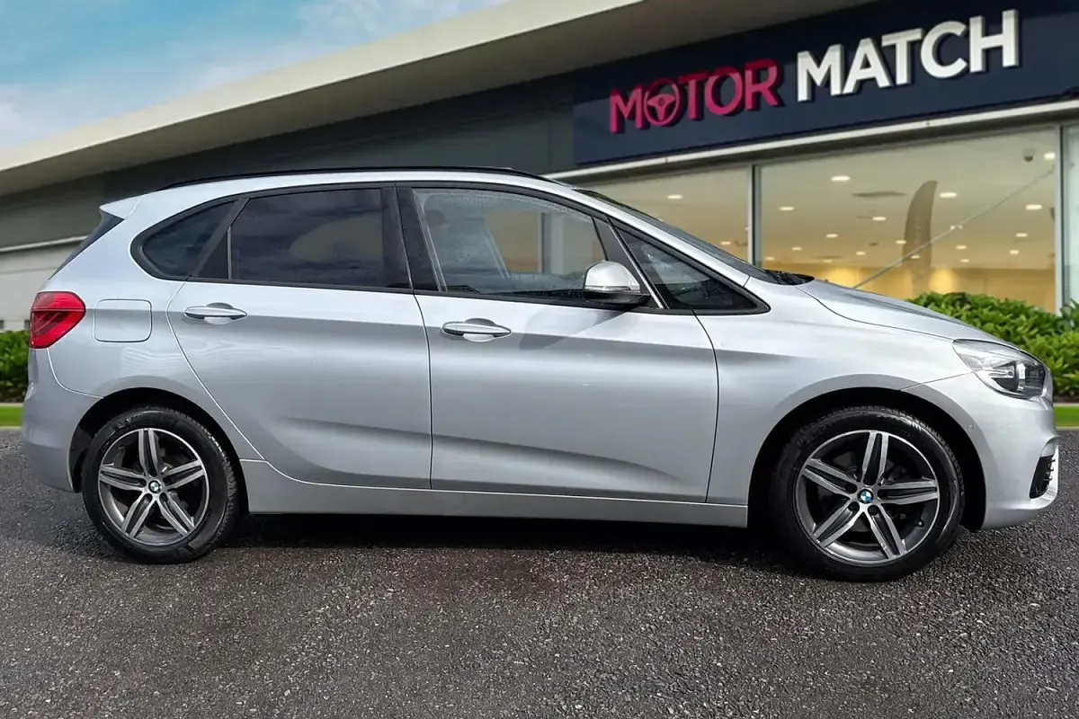 Usado BMW 216 Active Tourer Sport Line 2017 Plateado Monovolumen