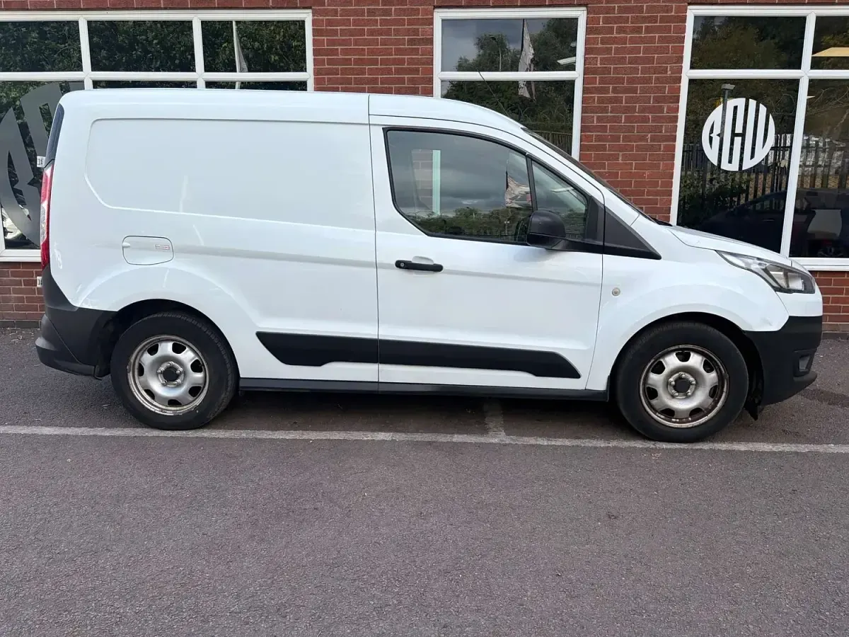 Used Ford Transit Connect 2021 White MPV