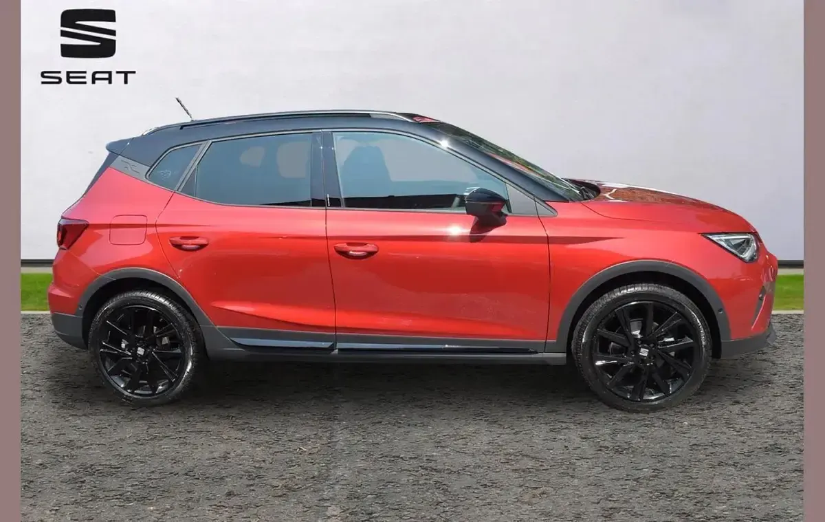 New Seat Arona Black Edition 150 HP (110 kW) 2026 Red SUV